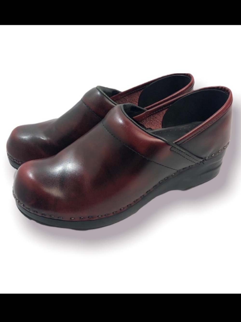 L.L. Bean Classic Leather Comfort Clogs Burgundy Red Mules Women's Size 7.5M